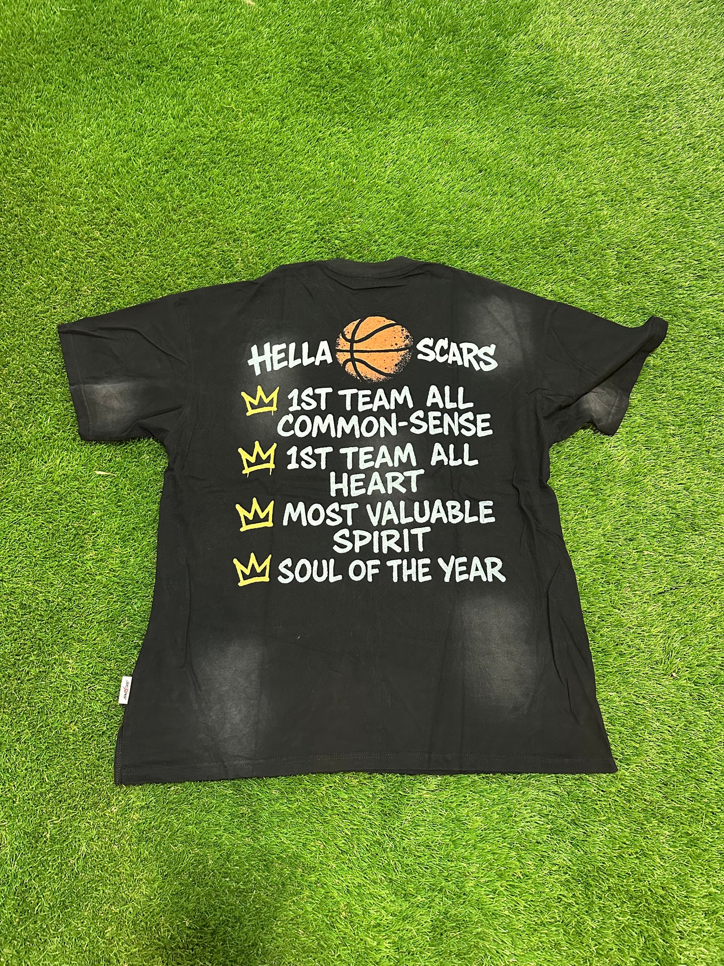 HELLA SCARS BASKETBALL TEE